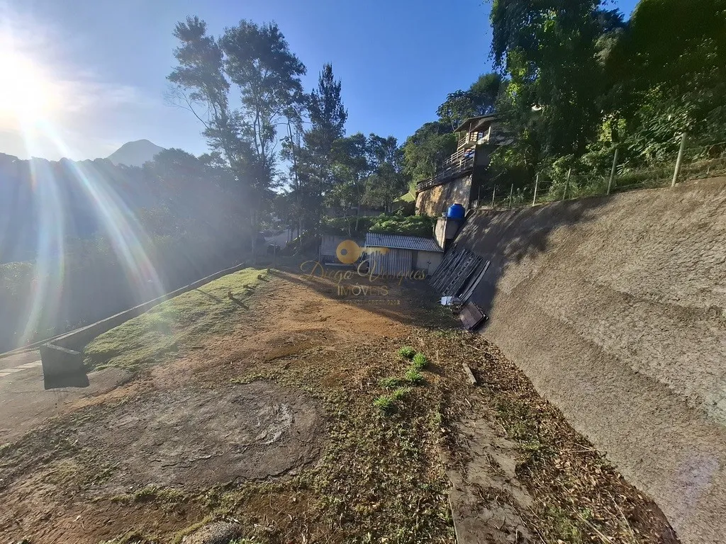 Imagem Terreno em Condomínio para Venda em Teresópolis / RJ no bairro Green Valley