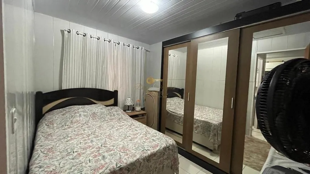 Imagem Casa em Condomínio para Venda em Teresópolis / RJ no bairro Granja Florestal