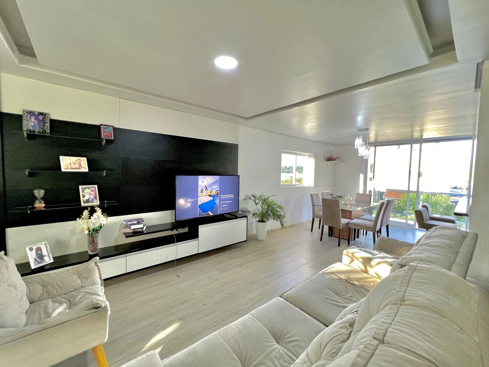Imagem Casa 3 dormitórios com 2 vagas condomínio fechado e lazer completo