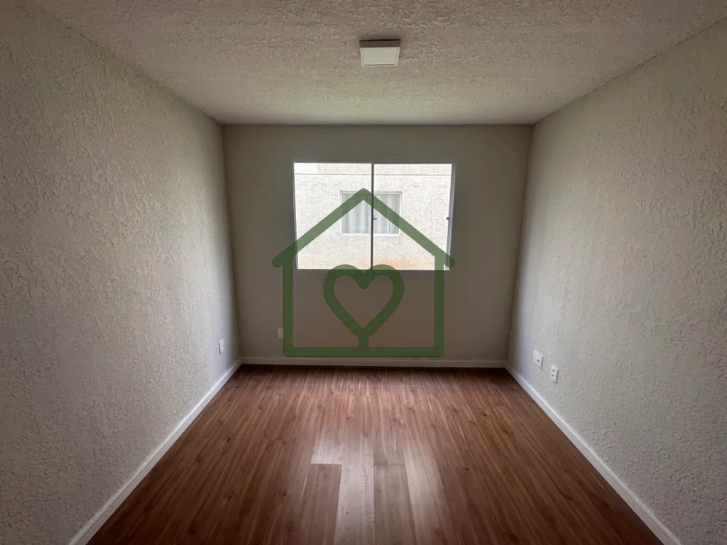 Imagem Venha conhecer esse charmoso apartamento com 2 quartos, 1 sala, 1 banheiro e 1 vaga de garagem, perf...