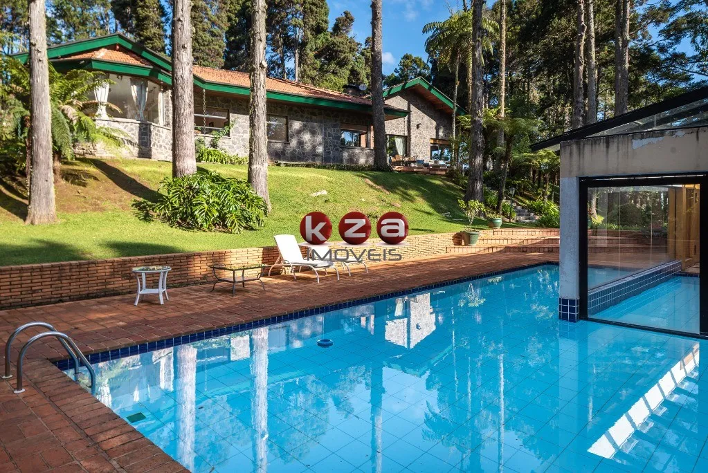 Foto do imóvel Imóvel de luxo à venda em Campos do Jordão-SP: Casa com 6 quartos, 4 suítes, 3 salas e 8 banheiros no bairro Toriba