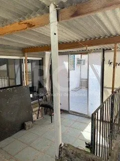 Imagem sobrado no coração da Cidade Baixa. 50 m Zaffari Lima e Silva.