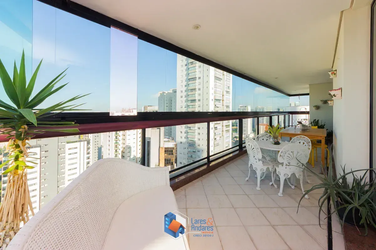Imagem Apartamento para venda em Campo Belo com 4 quartos, sendo 3 suítes, 242m²
