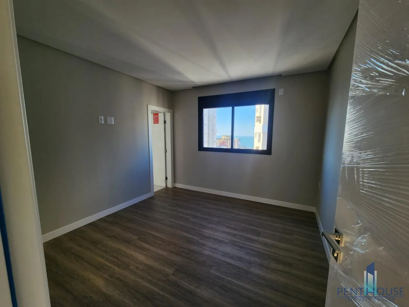 Imagem Cobertura Duplex para Venda em Balneário Camboriú, CENTRO, 3 dormitórios, 3 suítes, 4 banheiros, 3 vagas