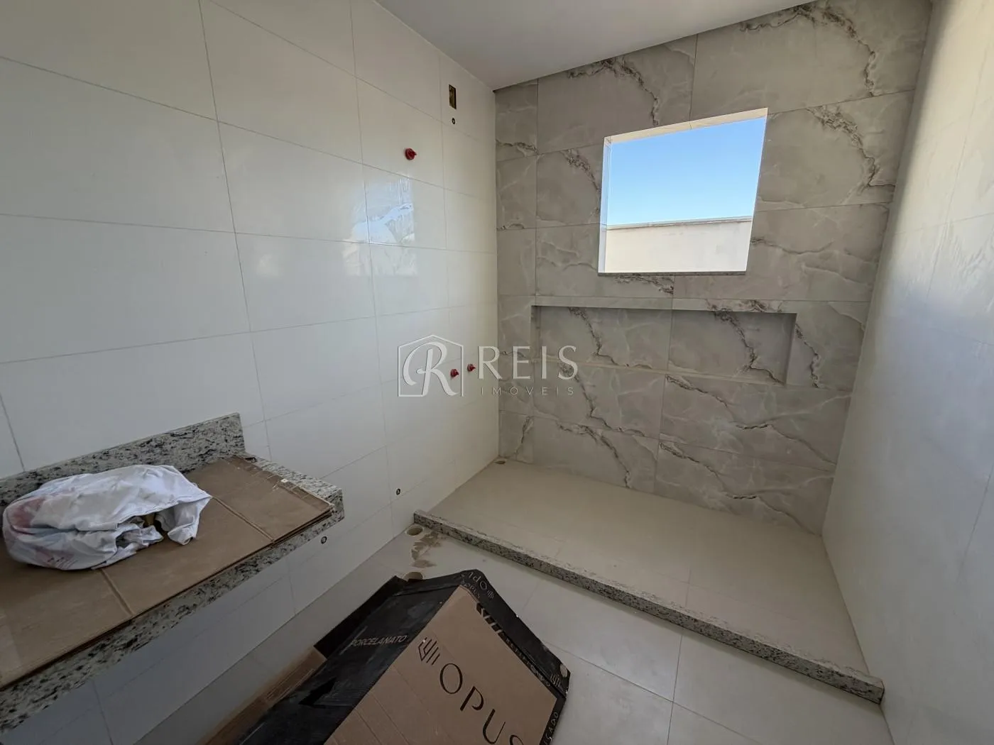 Imagem Casa para Venda em Rio das Ostras, Viverde, 3 dormitórios, 2 suítes, 3 banheiros, 4 vagas
