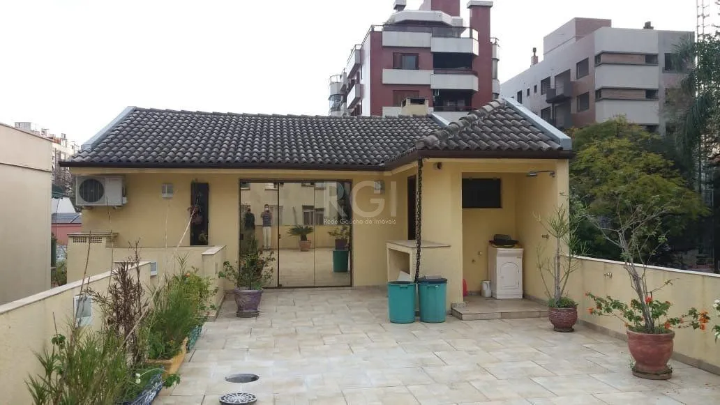 Imagem Casa para Venda - 300m², 5 dormitórios, sendo 1 suites, Bela Vista