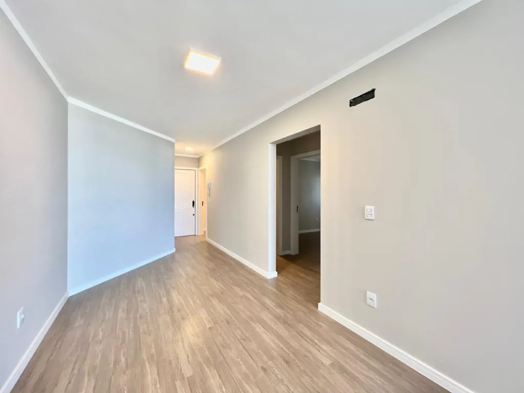 Imagem Apartamento 3Dormitórios dependência - Bairro Zona Nova