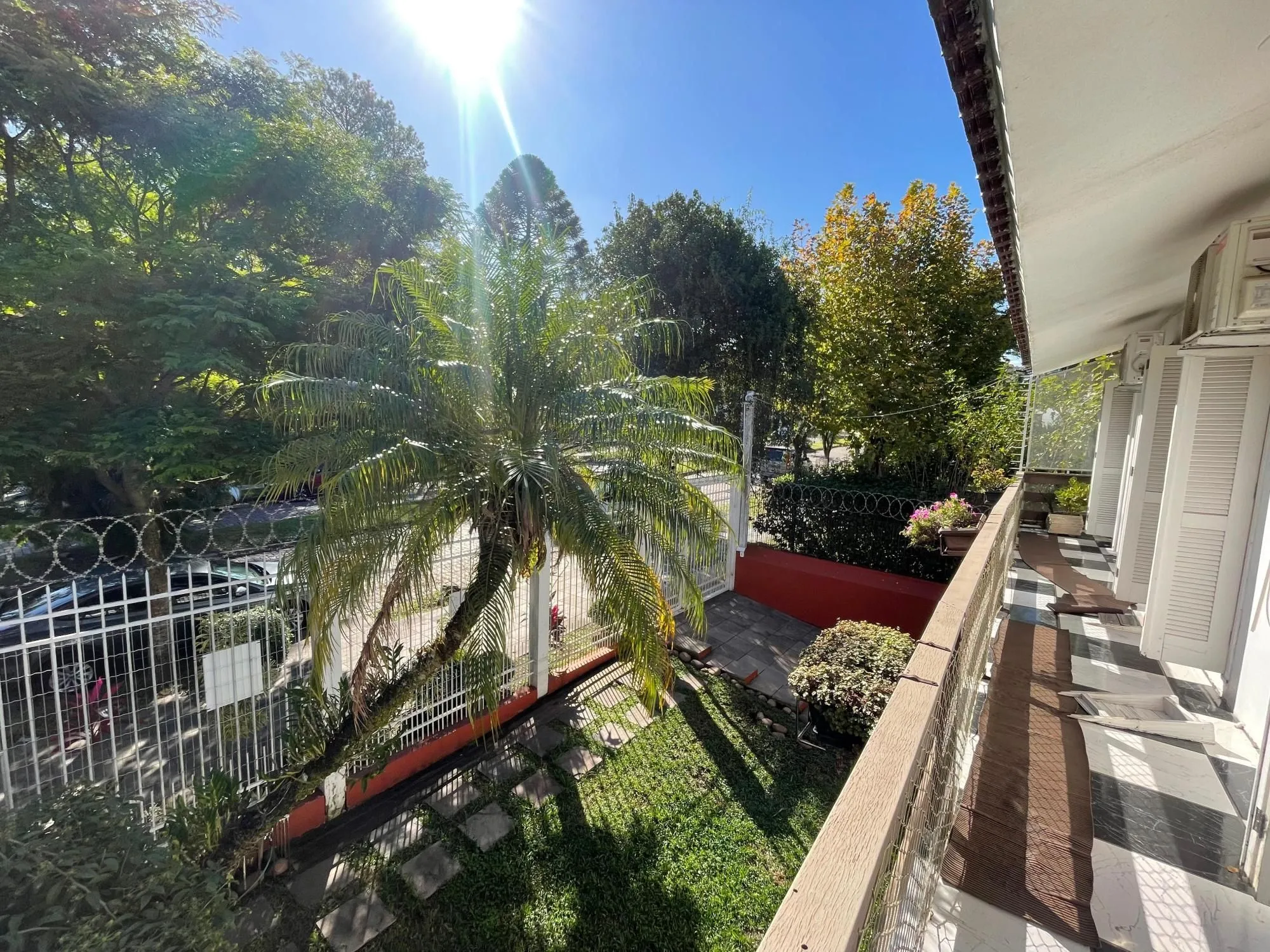 Imagem Casa para Venda - 325,72m², 4 dormitórios, sendo 1suites, 4 vagas - Jardim Isabel