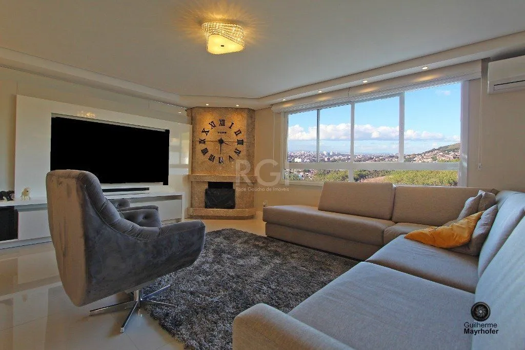 Imagem Casa para Venda - 445.52m², 4 dormitórios, sendo 4 suites, 4 vagas - Teresópolis