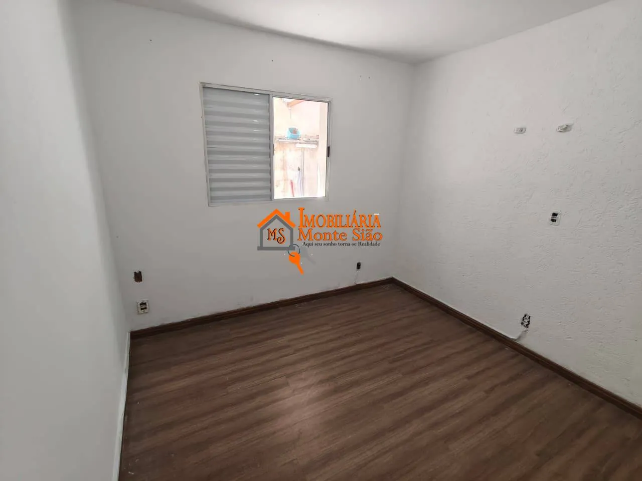 Imagem Sobrado com 4 dormitórios para alugar, 250 m² por R$ 3.460,00/mês - Ponte Grande - Guarulhos/SP