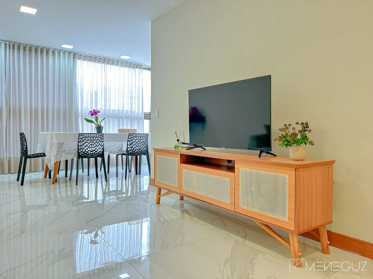 Imagem Apartamento premium de 70m² em prédio novo com lazer na cobertura. Localização privilegiada na Avenida Paris, Praia do Morro. Finamente mobiliado!!