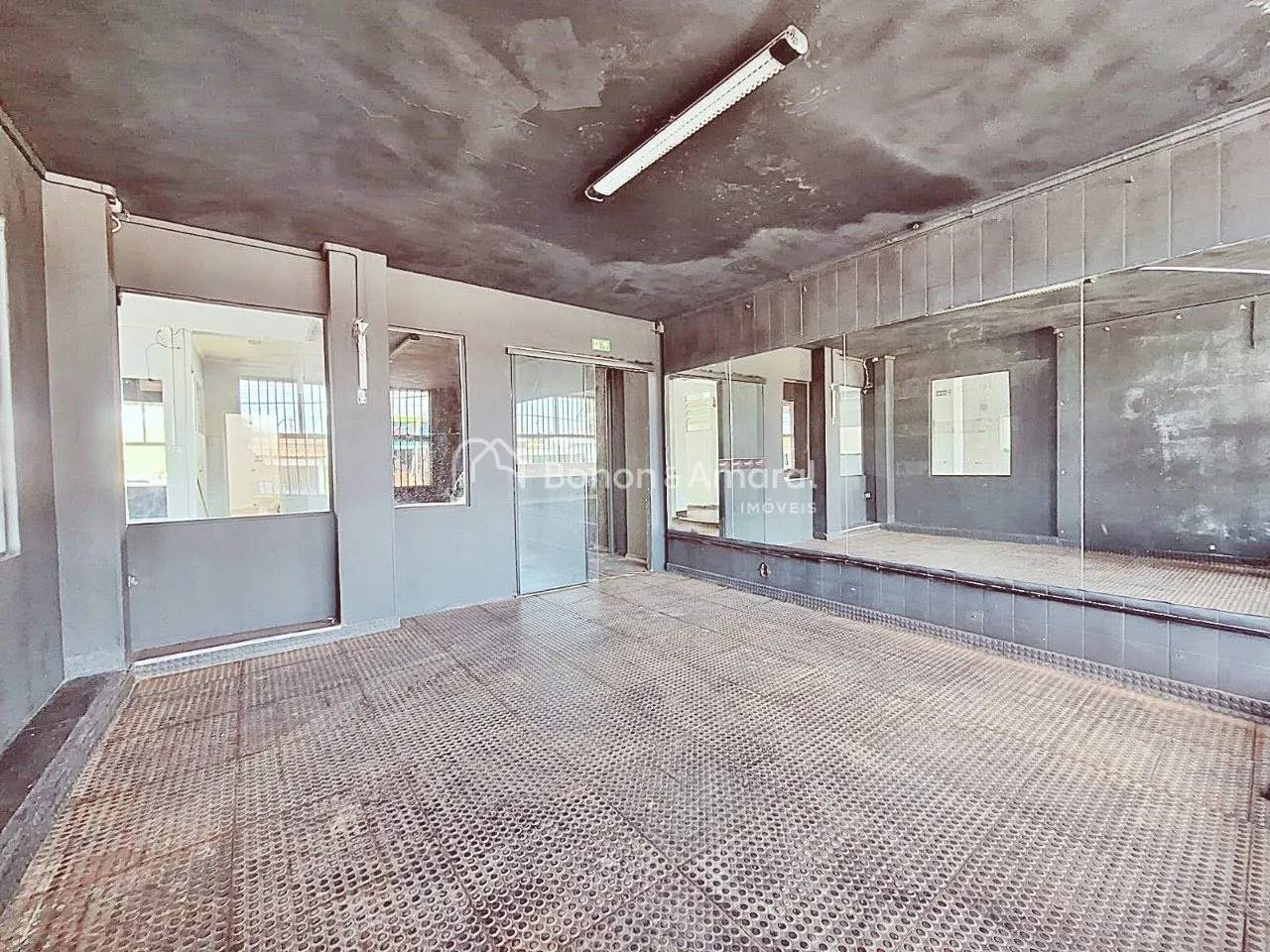 Imagem Casa comercial para alugar no Taquaral em Campinas!!