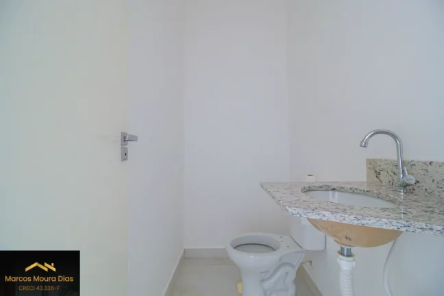 Imagem Sobrado à venda no Rio Pequeno, Novo com 2 Suítes e 2 Vagas de Garagem