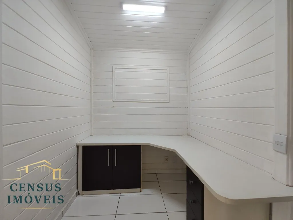 Foto do imóvel: Luxuosa casa à venda em Vinhedo-SP, Condomínio Marambaia: 5 quartos, 2 suítes, 2 salas, 4 banheiros, 4 vagas, 560m². Venha conhecer! em Condomínio Marambaia