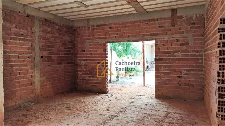 Imagem Casa em construção à venda, com 3 dormitórios - 270 m² - Embaú - Cachoeira Paulista/SP