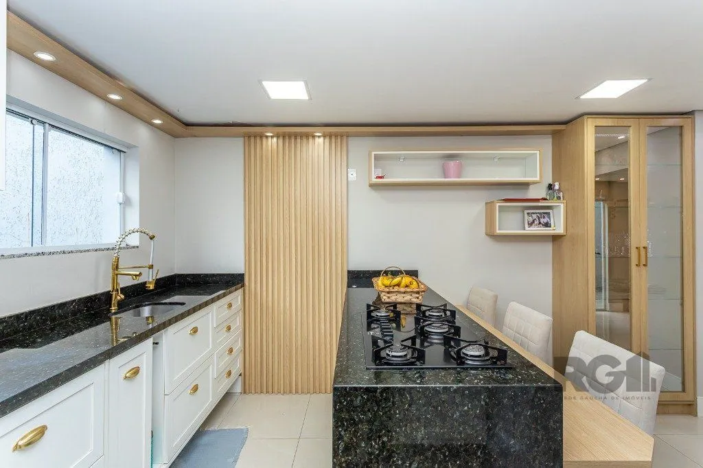 Imagem Casa sobrado no bairro Santo Antônio de 3 dormitórios e 3 vagas
