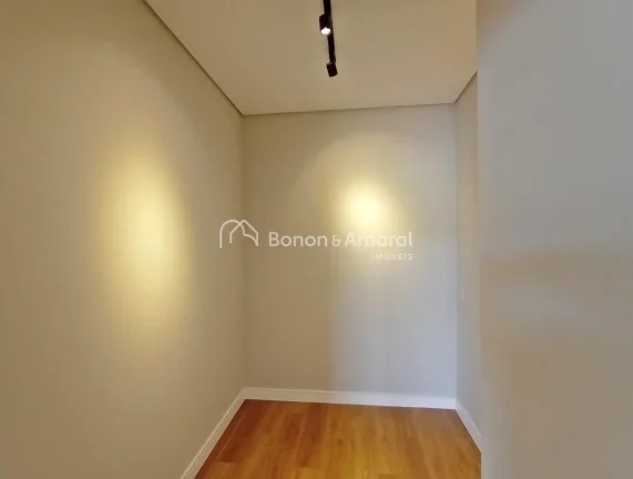Imagem Com arquitetura moderna e ambientes aconchegantes, esta residência oferece um living integrado para...