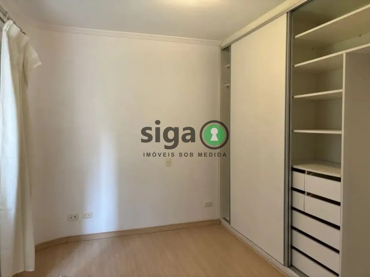 Imagem Apartamento mobiliado no coração do Itaim - 50 m², 1 dormitório, 1 vaga - São Paulo/SP