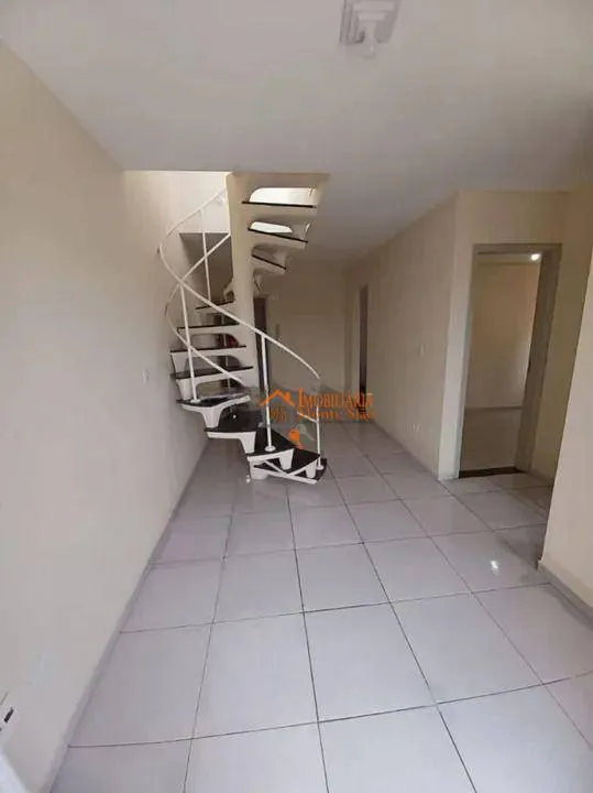 Imagem Apartamento Duplex com 2 dormitórios à venda, 90 m² por R$ 350.000,00 - Jardim Presidente Dutra - Guarulhos/SP