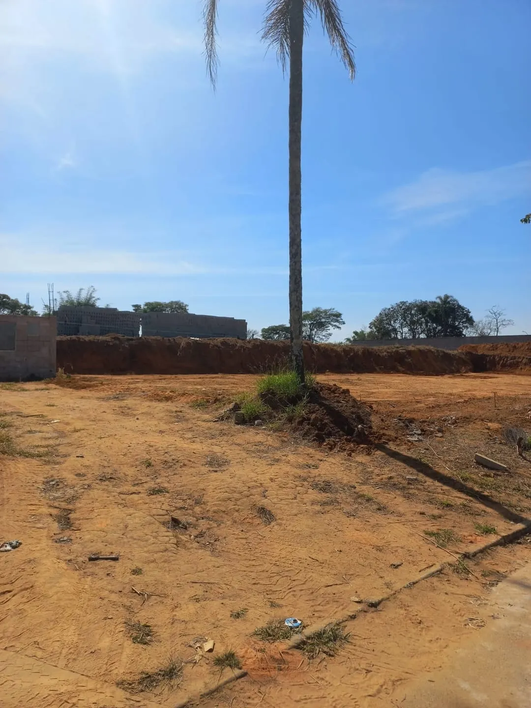 Foto do imóvel Terreno à venda 140M², Jardim Santa Tereza, Taubaté - SP