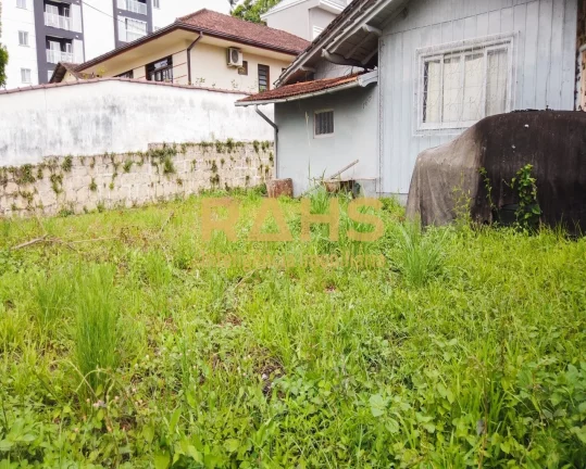 Imagem Extenso terreno localizado na Rua Cristóvão Colombo no bairro Floresta. Com ótima localização b...
