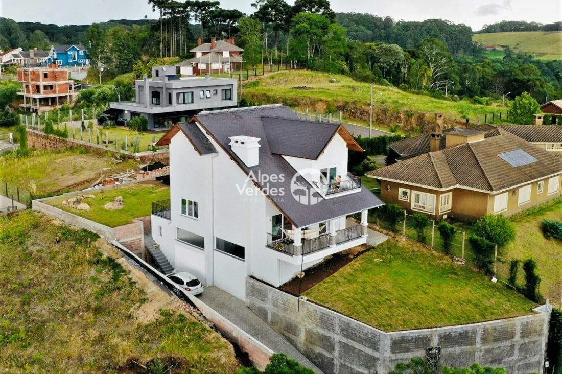 Foto do imóvel Vende-se Casa em Gramado, com 3 suítes