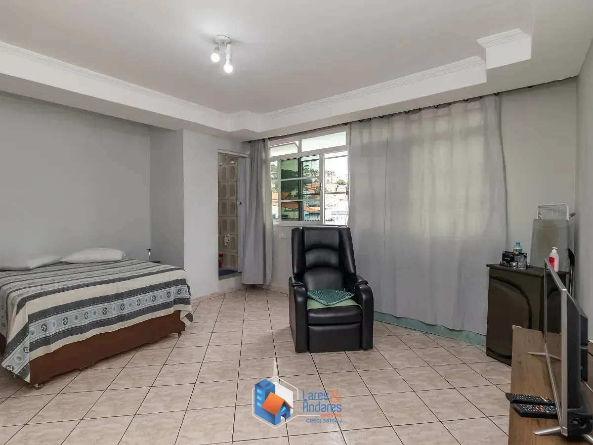 Imagem Casa para venda em Tremembé com 9 quartos, sendo 1 suíte, 161m²
