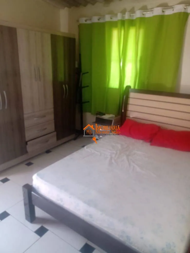 Imagem Sobrado com 4 dormitórios à venda, 115 m² por R$ 270.000,00 - Cidade Soberana - Guarulhos/SP