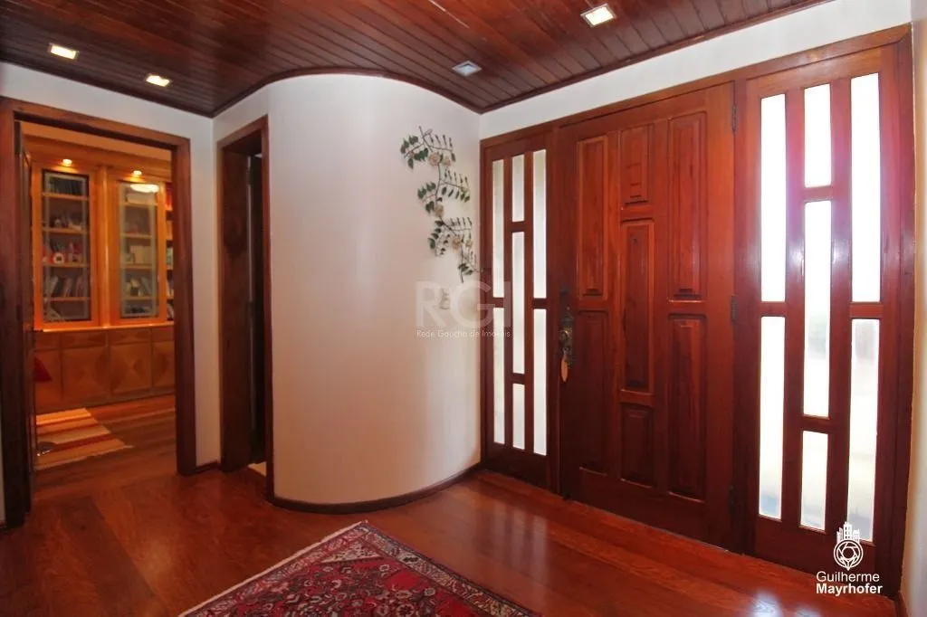 Imagem Casa Para comprar com 5 Dormitórios à venda, 420 m²-Cavalhada - Porto Alegre/RS