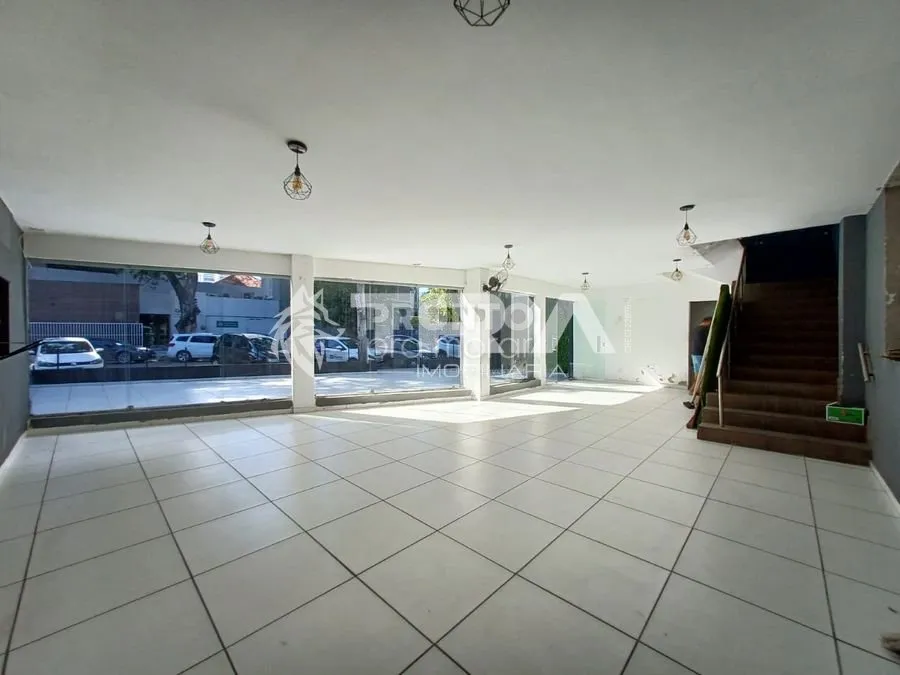 Imagem Comercial de 348m² no bairro Derby, em Recife
