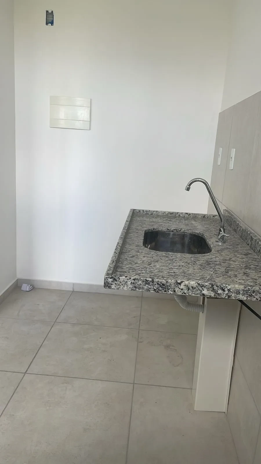 Imagem Apartamento com 2 Quartos à Venda, 45 metros em Caxangá - Recife