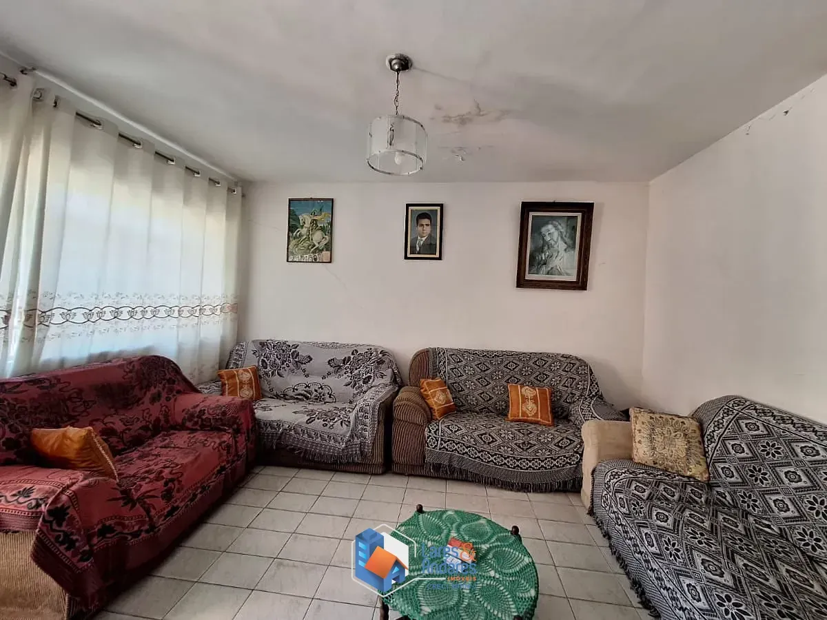 Imagem Casa para venda em Vila Santa Maria com 3 quartos, sendo 1 suíte, 118m²