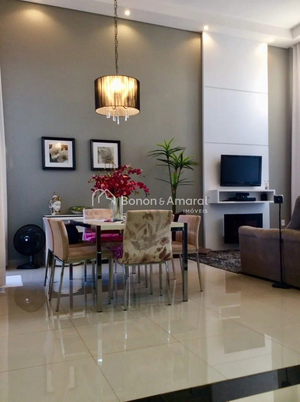 Imagem Casa a venda com 3 suítes no Condomínio Reserva Real em Paulínia - SP