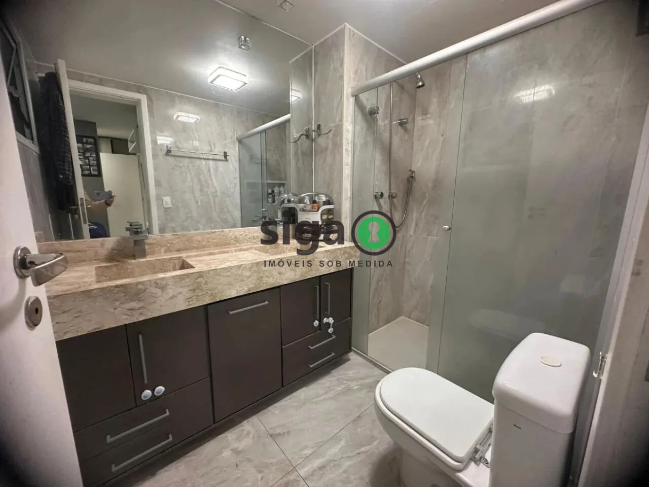 Imagem Apartamento com 3 dormitórios, 141m2, 2 vagas de garagem à venda no Panamby