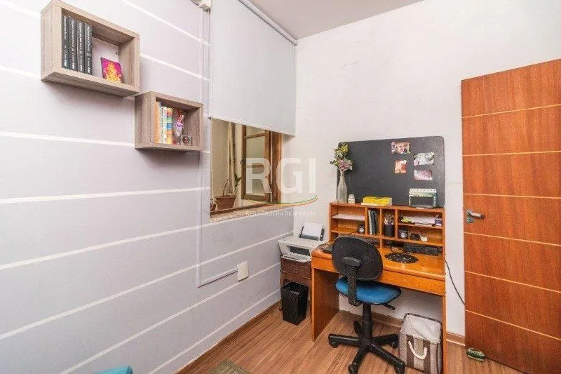 Imagem Casa para Venda - 490m², 3 dormitórios, sendo 1 suites, Floresta