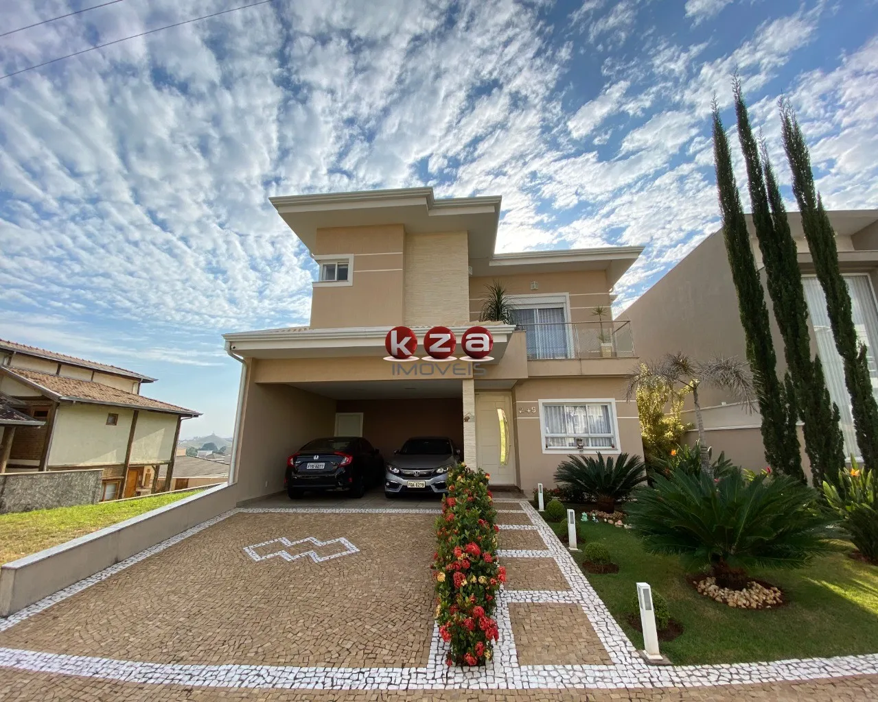 Imagem Casa de Alto Padrão com 3 Suítes, Espaço Gourmet e Piscina Aquecida no Portal do Jequitibá ? Valinhos