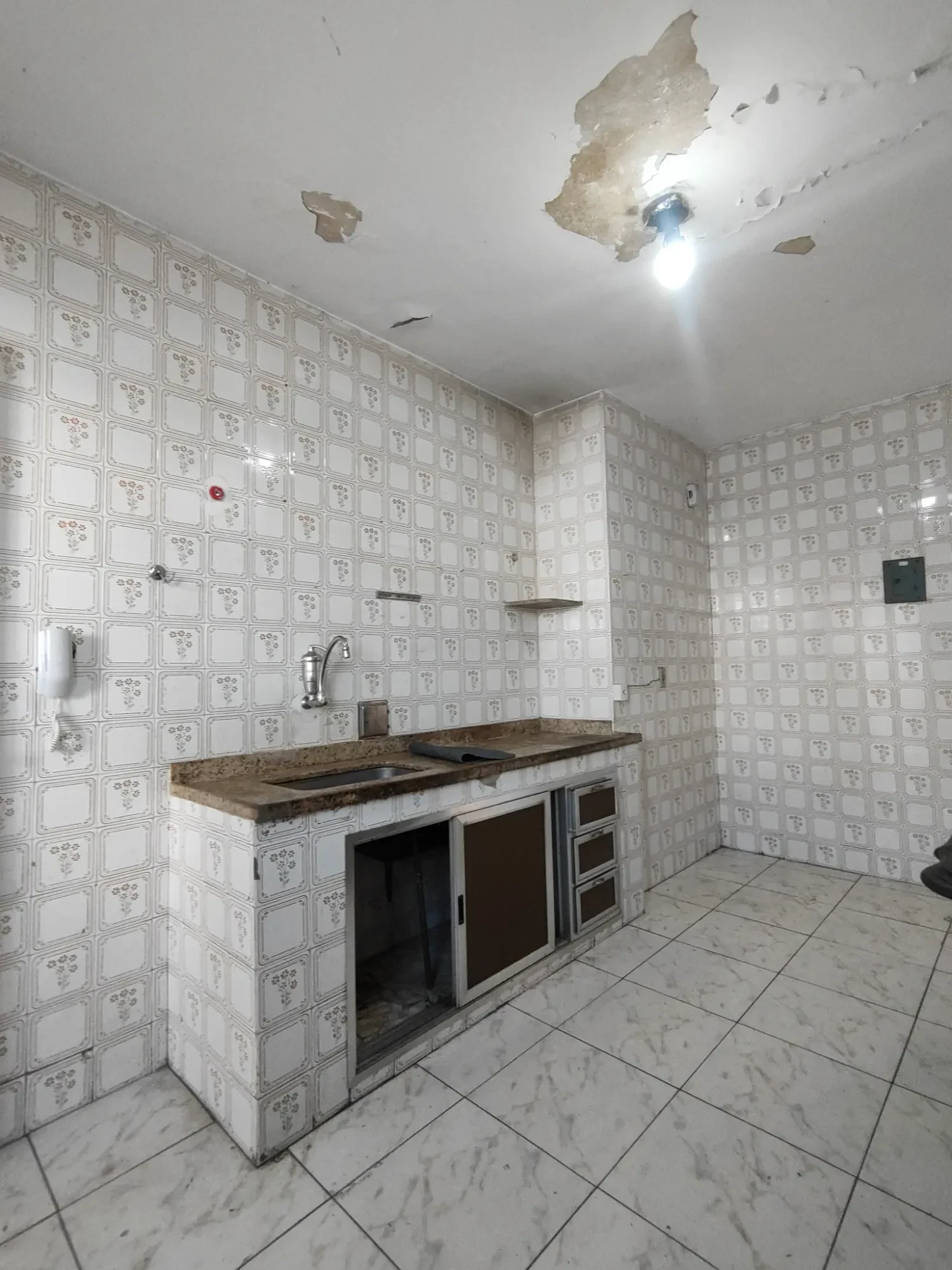 Imagem Apartamento com 2 Quartos à Venda, 65 m² em Rocha - São Gonçalo