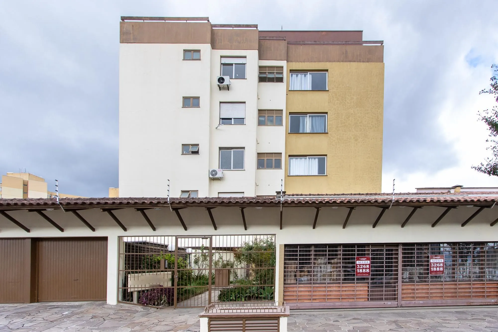 Imagem Apartamento 2 quartos, com 1 vaga escriturada - Bairro Tristeza