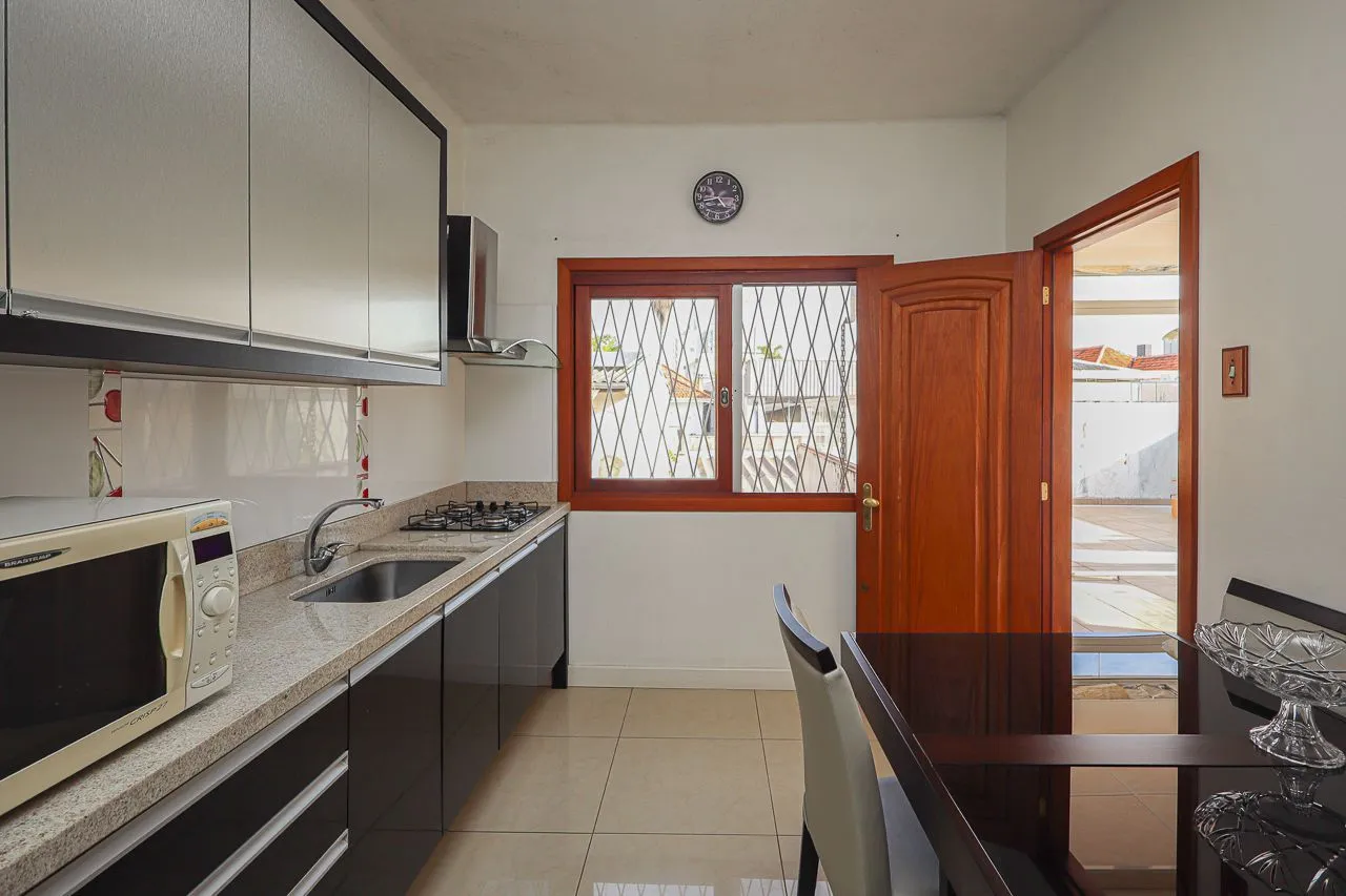 Imagem Casa à venda, 3 dormitórios, 316m², 4 vagas de garagem, Bairro São Geraldo