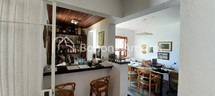Imagem Casa de Condomínio com 4 Quartos e 6 banheiros à Venda, 398 m² por R$ 2.200.000