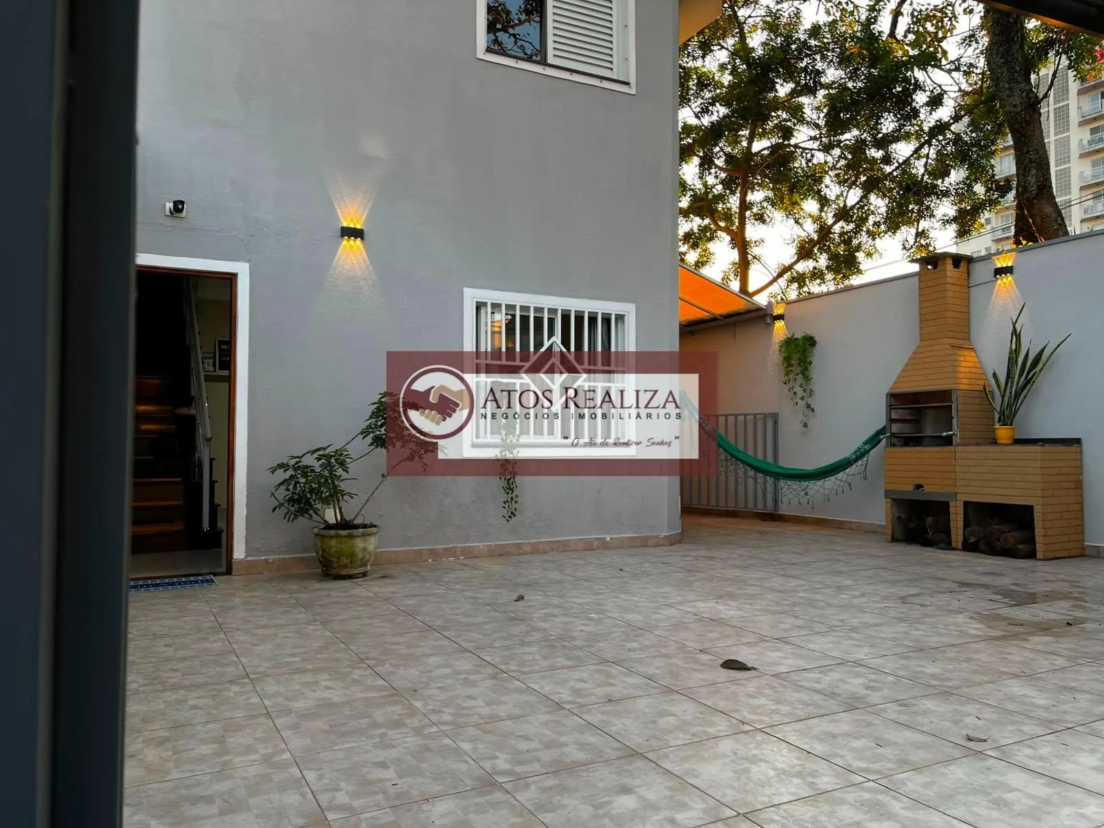 Imagem Sobrado à venda no Jardim Santa Cruz, SP | 3 dorms, suíte