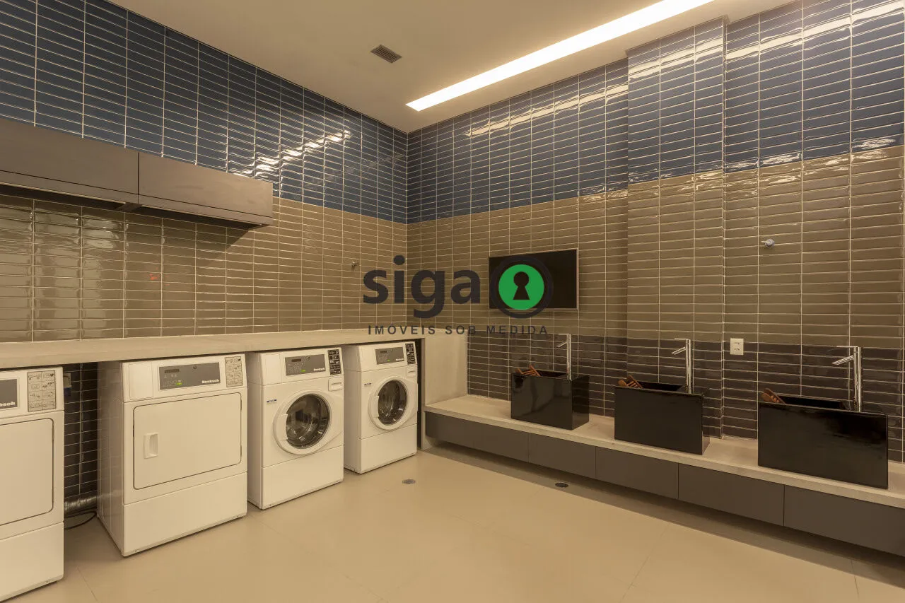 Imagem Apartamento para Venda e Locação em Moema com 2 quartos, 2 banheiros, 2 vagas