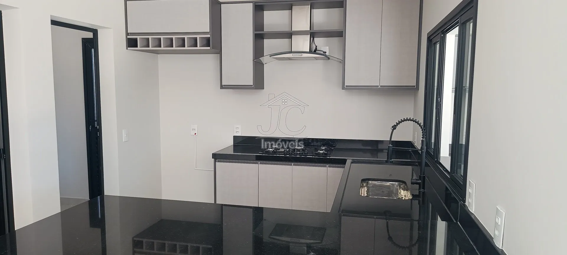 Imagem Casa com 3 suítes à venda no Condomínio Vita Verdi em Valinhos