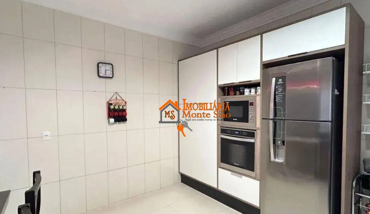 Imagem Sobrado com 3 dormitórios à venda, 178 m² por R$ 900.000 - Jardim Barbosa - Guarulhos/SP