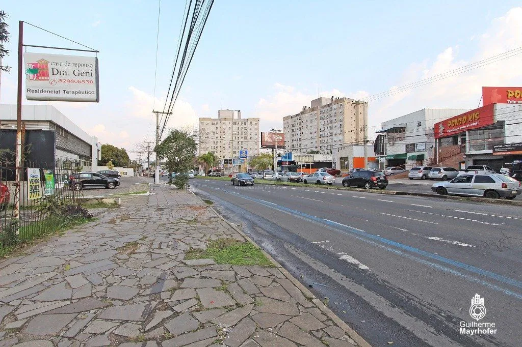 Imagem Casa para Venda - 320m², 4 dormitórios, sendo 1 suites, 3 vagas - Cavalhada