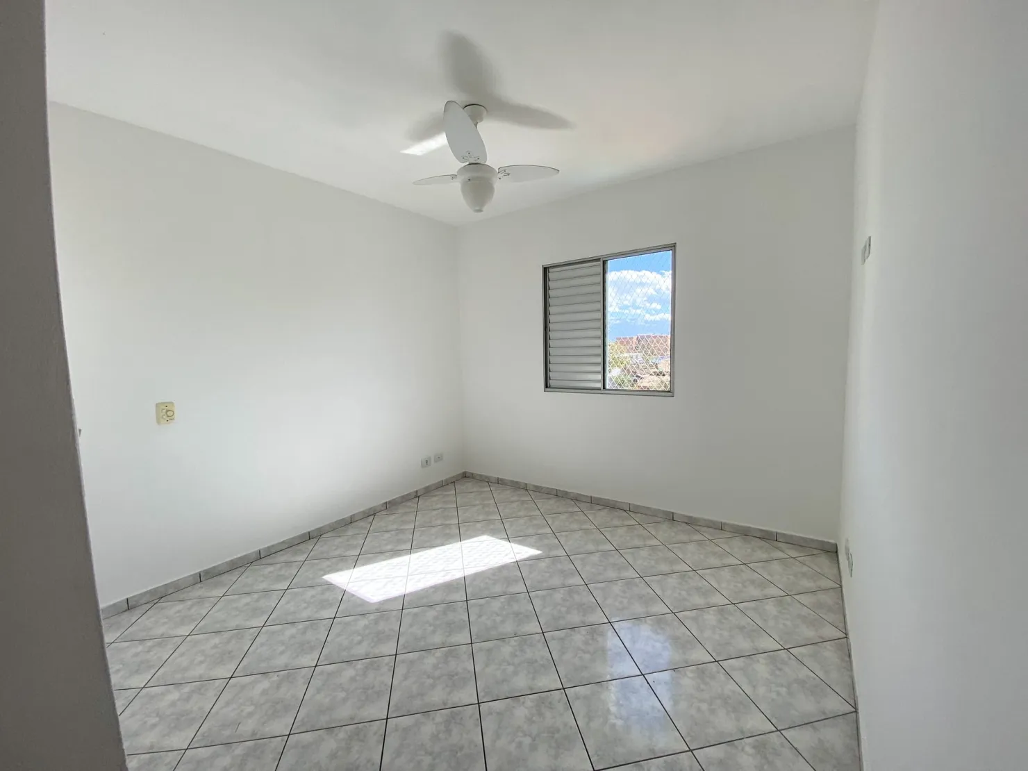 Imagem Apartamento à venda 3 Quartos, 1 Suite, 1 Vaga, 67M², Parque do Ipê, Pindamonhangaba - SP | Edifício Rosana