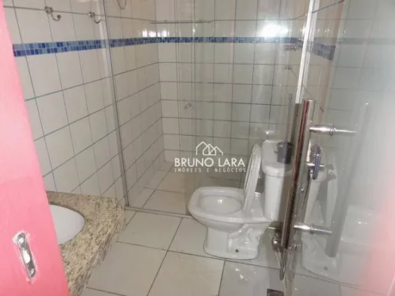 Imagem Casa com 5 dormitórios para alugar, 100 m² por R$ 3.516,66/mês - Centro - Igarapé/MG