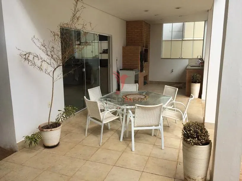 Imagem Casa em condomínio fechado em Americana SP, 3 suítes, piscina e segurança 24h