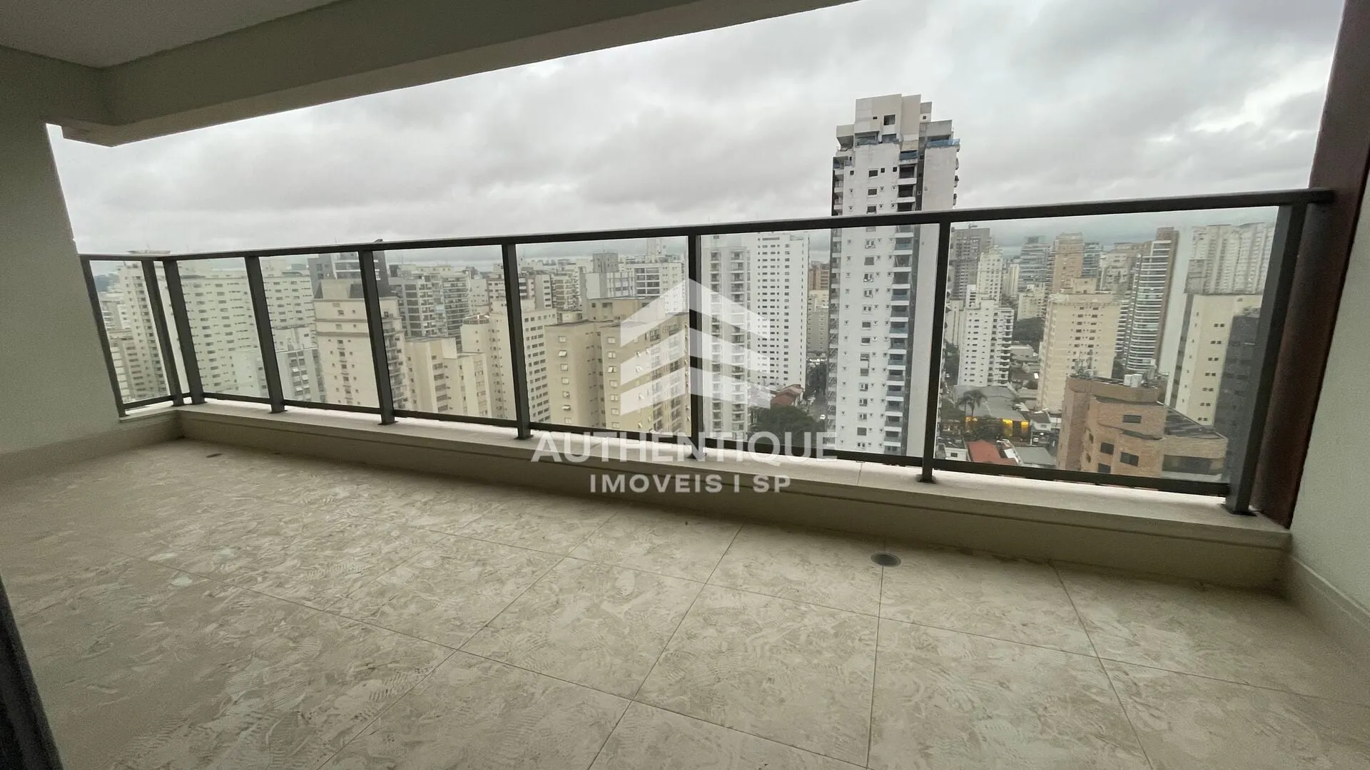 Foto do imóvel VISO MOEMA - Apartamento à venda em Avenida Lavandisca, 627 - Moema, São Paulo - SP
