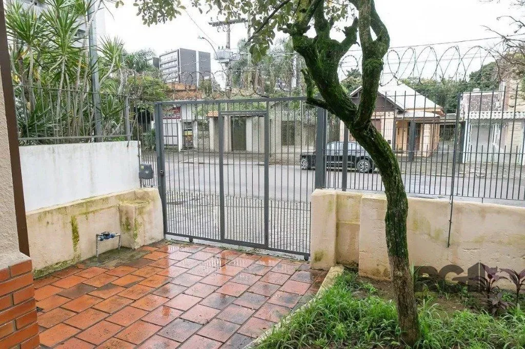 Imagem Casa para Venda - 150m², 3 dormitórios, 2 vagas - Teresópolis